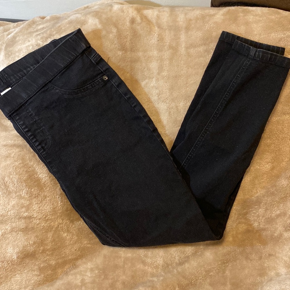Sold! Black jeggings